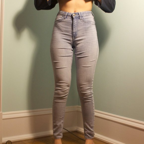 High-Waisted Light Blue Skinny Jeans - H&M Divided - Picture 2 of 4